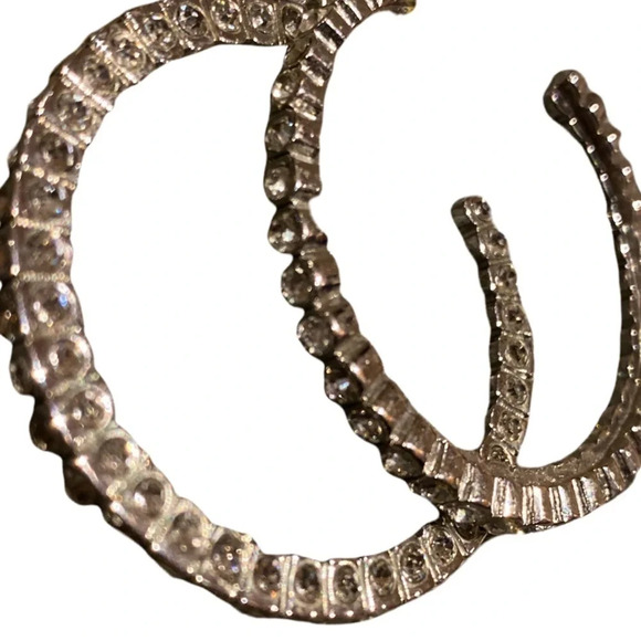 Faux bling rhinestone fashion hoops earrings - Picture 1 of 12